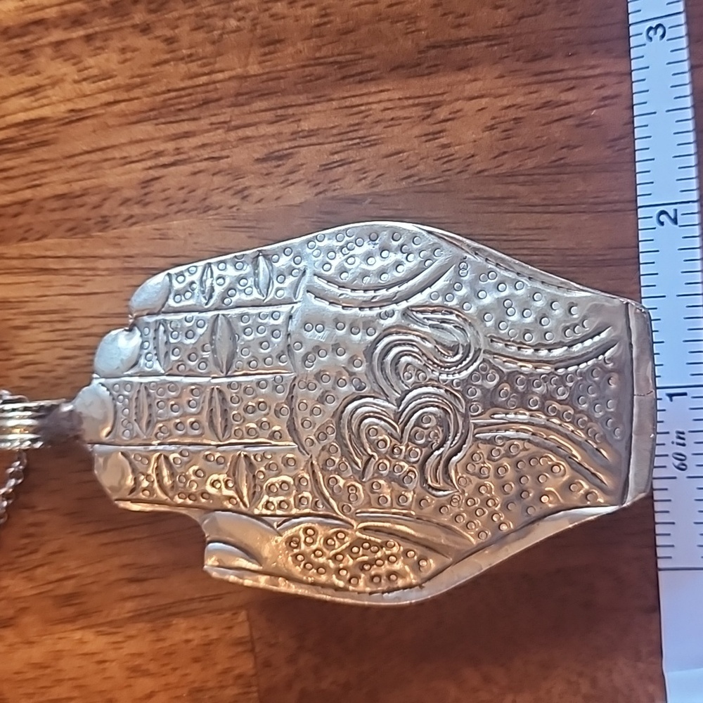 Large Silver Tone Hamsa Hand With Lapis And Red  Stone Unusual Vintage Tribal - Picture 3 of 5